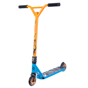 Freestyle-Roller Bestial Wolf Demon D6 blau