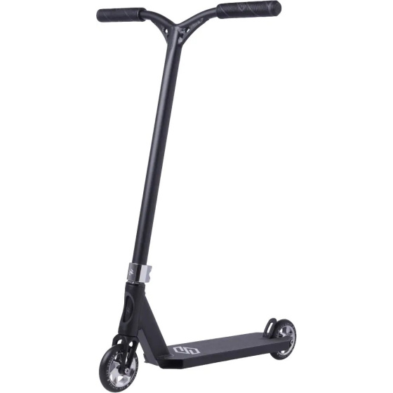 Freestyle-Roller Striker Lux Schwarz/Chrom