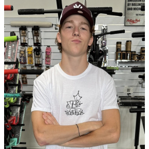 T-Shirt Maty Pekárek 2024 weiß